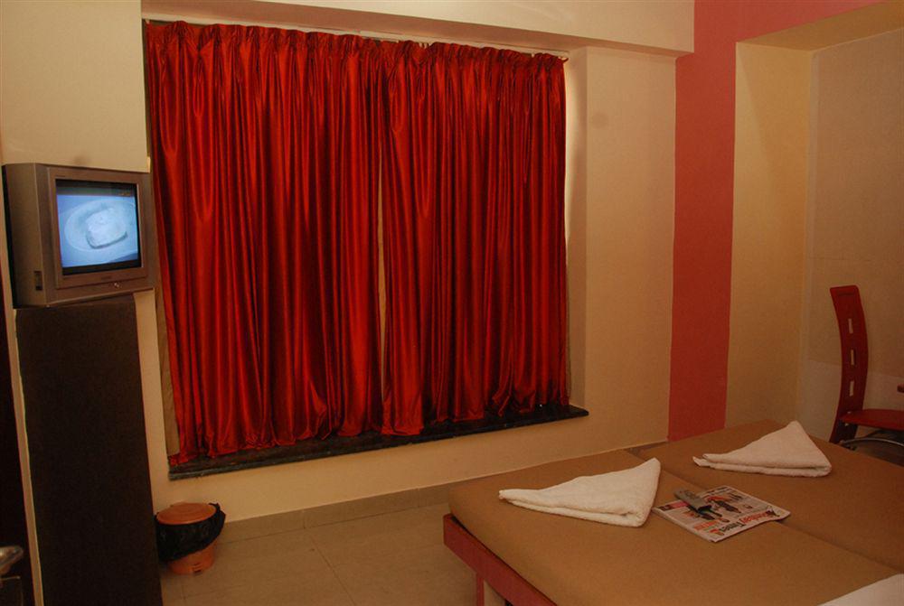Fabhotel Annex Executive Bombay Exterior foto